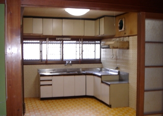 Before-キッチン（リフォーム前）